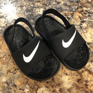 Nike Kawa slides